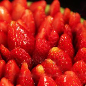 Cách làm bánh sinh nhật dâu tây