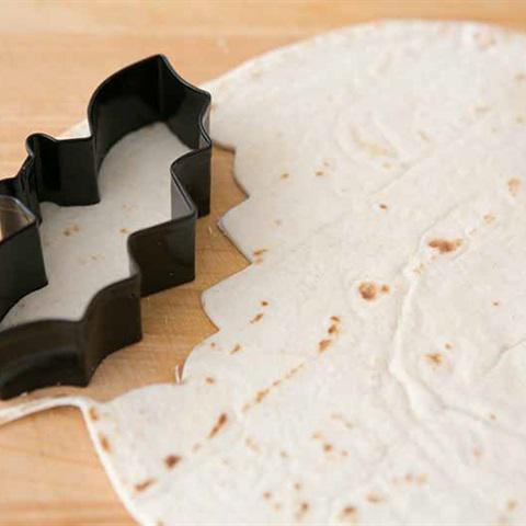 Cách làm bánh snack hương quế