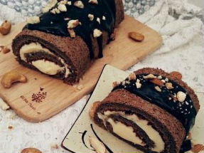 Bánh sô-cô-la cuộn kem phô-mai