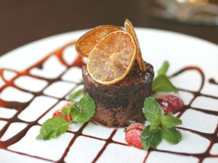 Bánh sô-cô-la đút lò