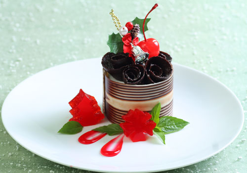 Bánh sô-cô-la hoa hồng
