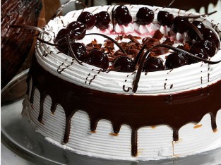 Bánh sô-cô-la rừng đen