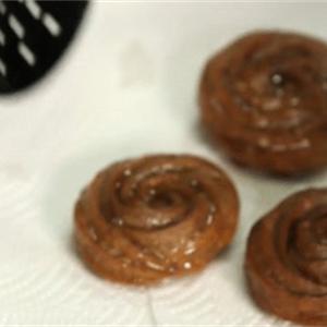 Cách làm bánh su chiên vị Oreo