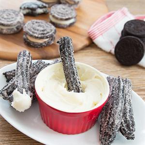 Cách làm bánh su chiên vị Oreo