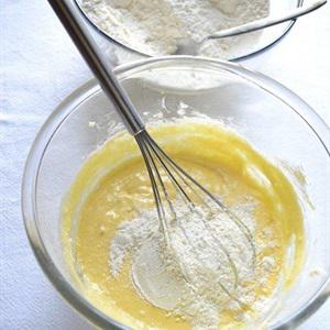 Cách làm bánh su kem nhân chocolate