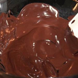 Cách làm bánh su kem nhân chocolate