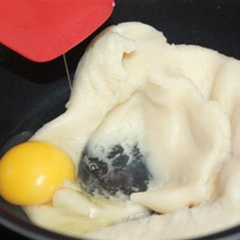 Cách làm bánh su kem nhân sữa tươi 