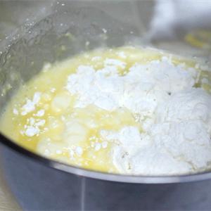 Cách làm bánh su mặn phô mai