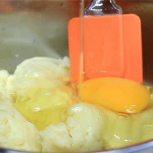 Cách làm bánh su mặn phô mai