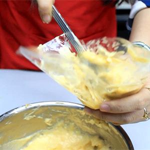 Cách làm bánh su mặn phô mai