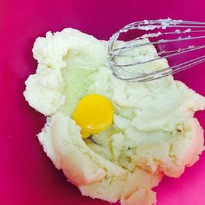 Cách làm bánh su nhân trứng sữa