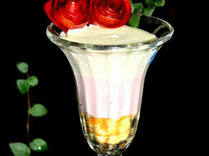 Bánh sữa chua dâu chanh dây