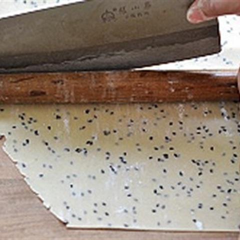 Cách làm bánh tẩm mè chiên