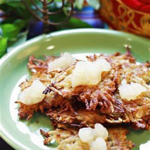 Cách làm bánh táo chiên giòn