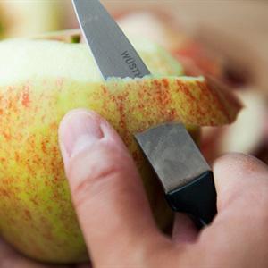 Cách làm bánh táo chiên