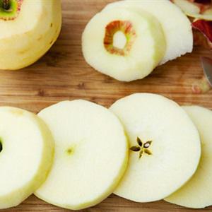 Cách làm bánh táo chiên