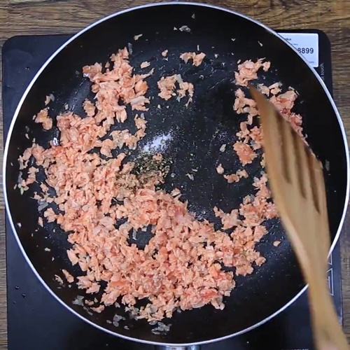 Bánh táo nướng thơm ngào ngạt, ngon khó cưỡng cho cả nhà nhâm nhi ngày cuối tuần