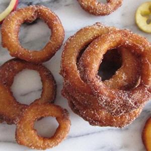 Cách làm bánh táo quế cay