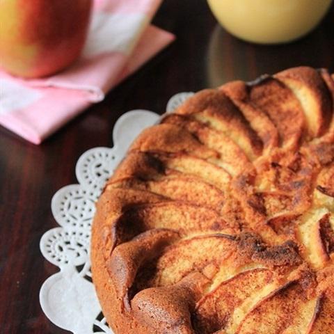 Cách làm bánh táo sữa chua