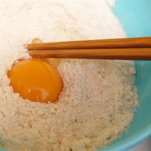 Cách làm bánh táo tẩm bột chiên giòn