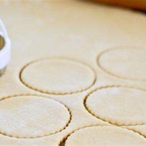 Cách làm bánh táo tẩm đường