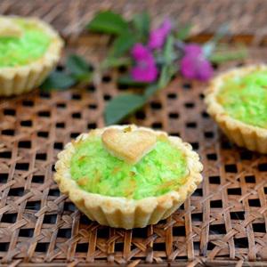 Cách làm bánh tart dừa vị lá dứa