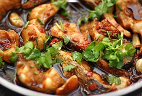 Bánh tart nhân chocolate, trái cây