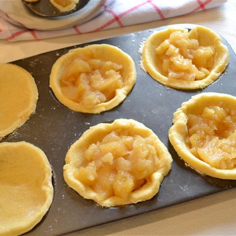 Cách làm bánh tart táo sữa chua