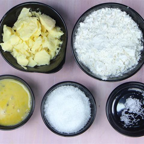 Cách làm bánh tart trái cây kem custard