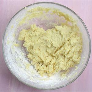 Cách làm bánh tart trái cây kem custard