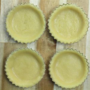 Cách làm bánh tart trái cây kem custard