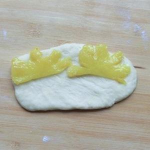 Cách làm bánh thơm cuộn mềm