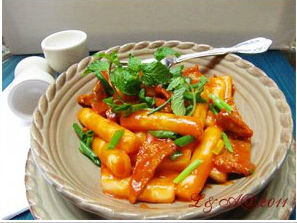 Bánh tok xào tương ớt