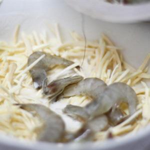 Cách làm bánh tôm chiên khoai lang