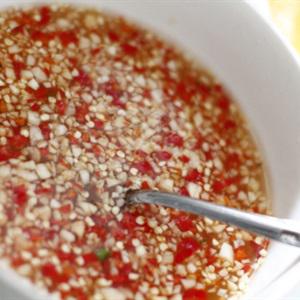 Cách làm bánh tôm chiên khoai lang