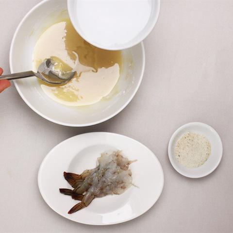 Cách làm bánh tôm phô mai