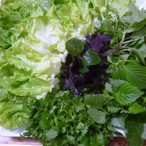 Cách làm bánh tráng cuốn thịt heo Đà Nẵng