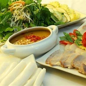 Cách làm bánh tráng cuốn thịt heo Đà Nẵng