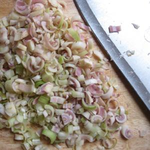 Cách làm bánh tránh xúc nấm đậu