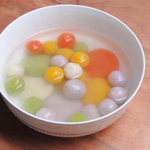 Cách làm bánh trôi bánh chay ngũ sắc