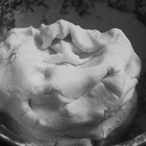 Cách làm bánh trôi nhân mè đen