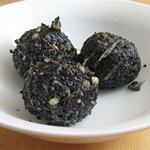 Cách làm bánh trôi nhân mè đen