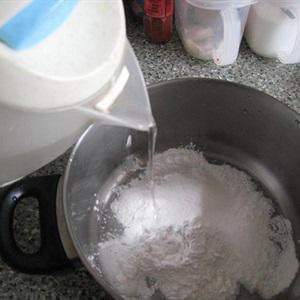 Cách làm bánh trôi với pudding bí dỏ