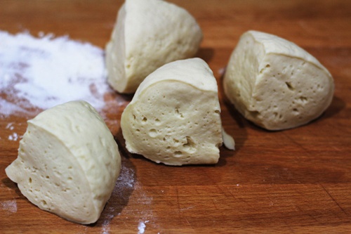 Bánh trứng cà chua thịt xông khói  hương vị Ý ăn là nghiền