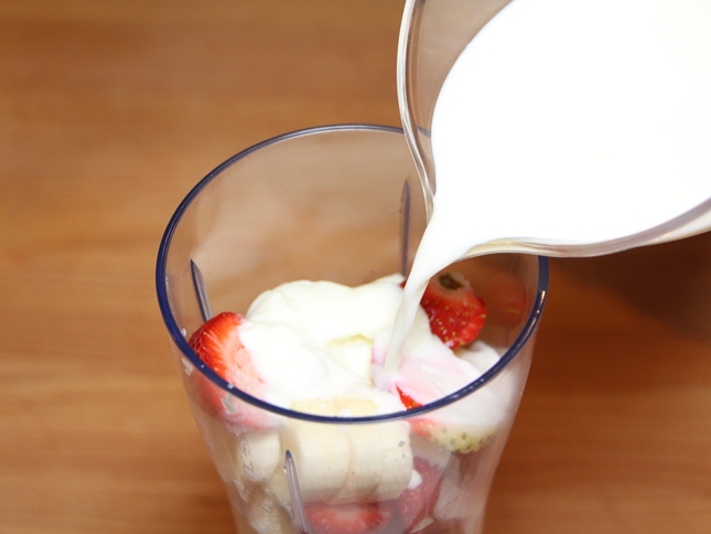 Bánh trứng cuộn xúc xích Đài Loan ăn là nghiền