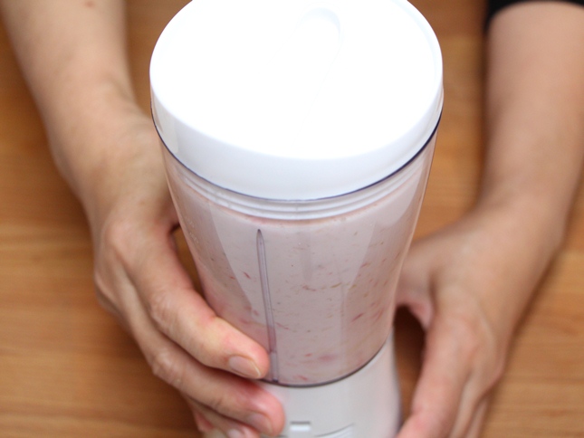 Bánh trứng cuộn xúc xích Đài Loan ăn là nghiền