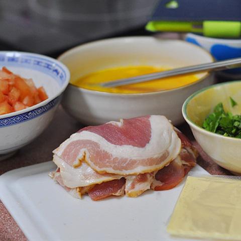 Cách làm bánh trứng thịt heo