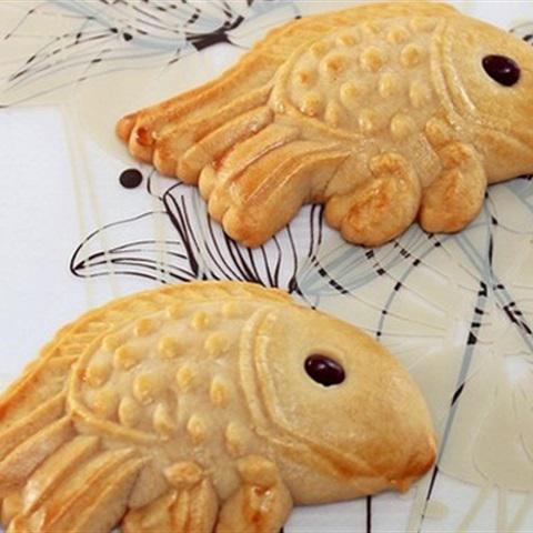 Cách làm bánh trung thu con cá