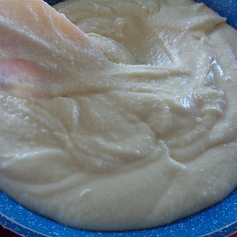 Cách làm bánh trung thu đậu xanh nhân khoai lang tím