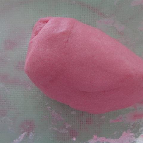 Cách làm bánh trung thu dẻo vị dâu nhân sầu riêng